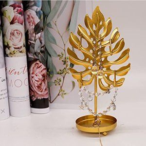 Leaf jewelry display holder